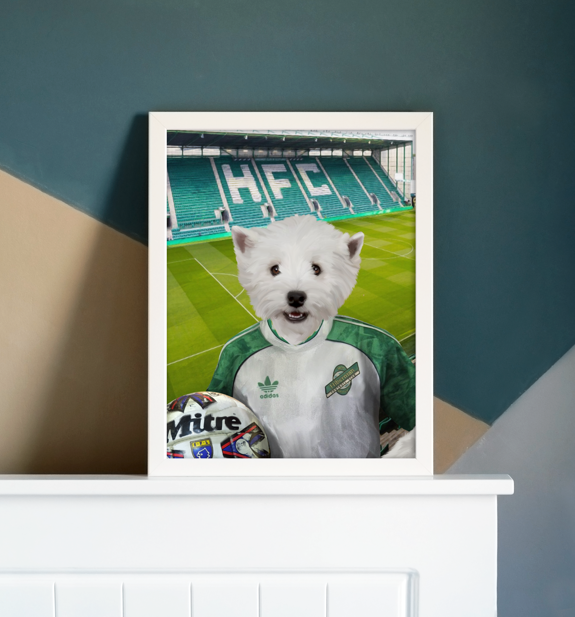 Your Pet in a Hibernian Retro Shirt